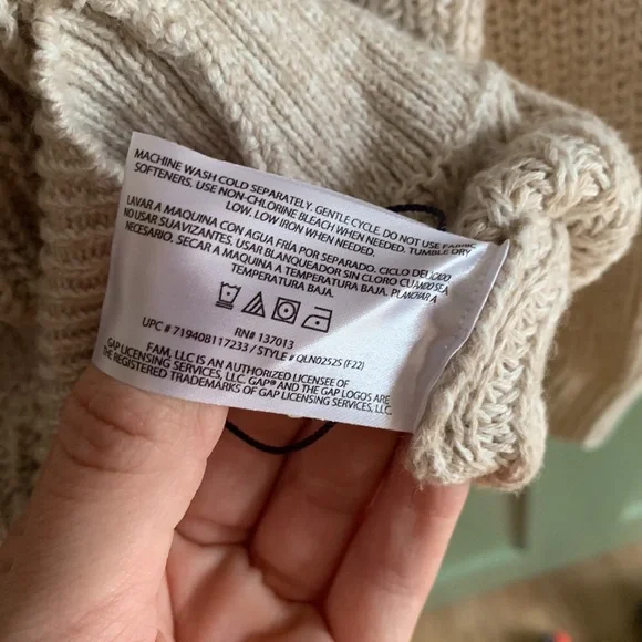 🖤 Brand New GAP Sweater Cardigan - Picture 7 of 7